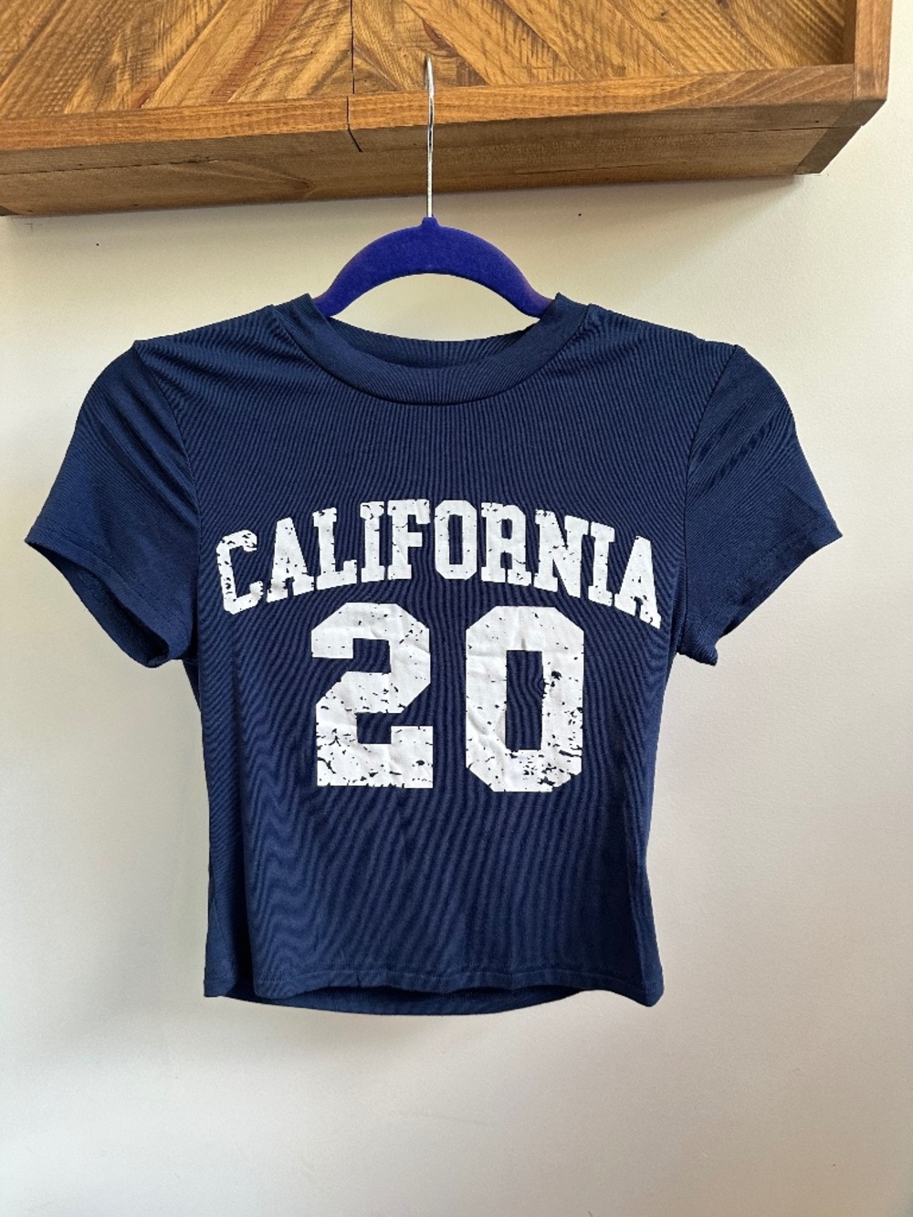 Super down baby tee